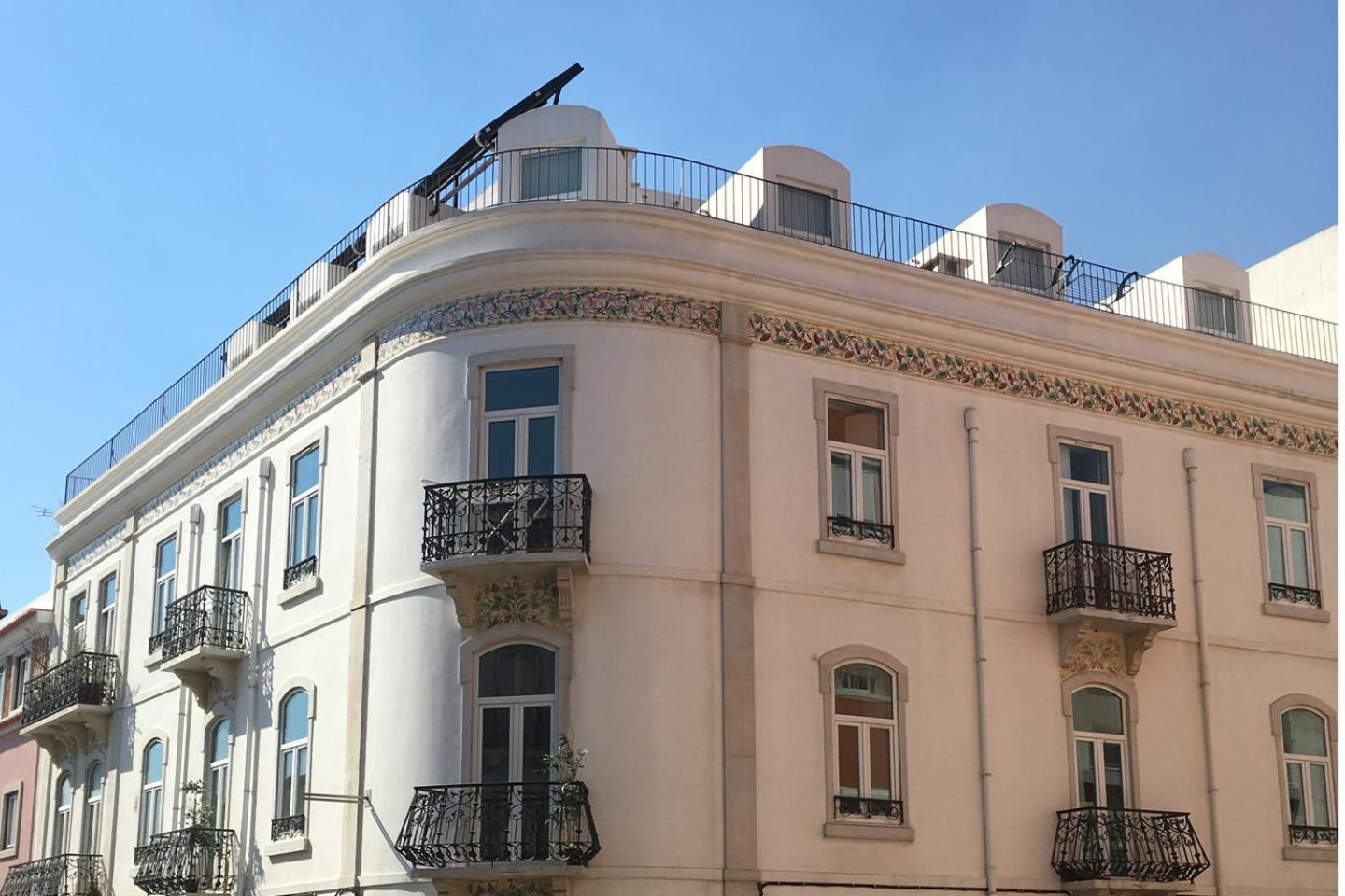 Sunny 3Bdr Apartment In Graca By Lovelystay Lisboa Kültér fotó