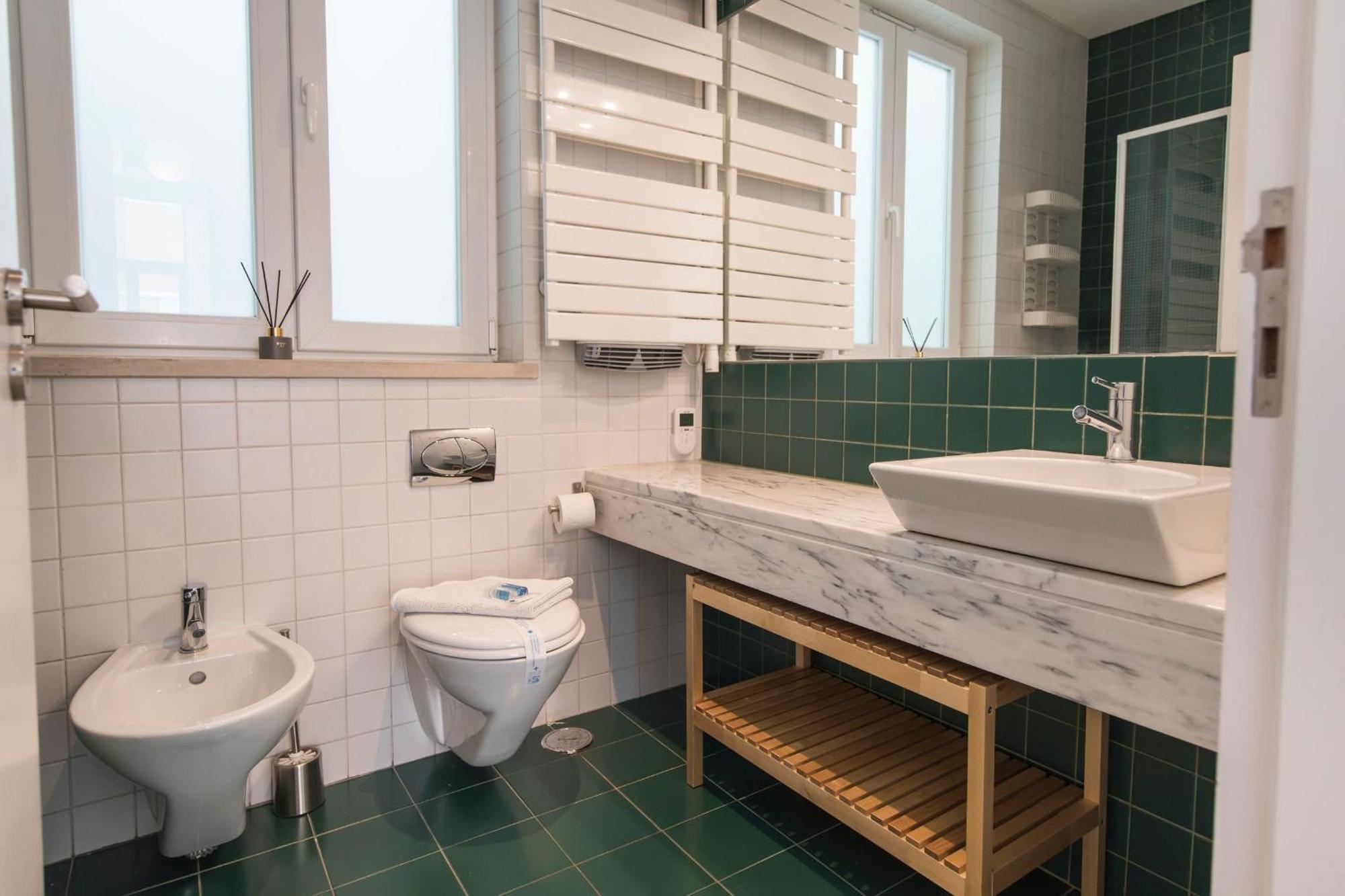 Sunny 3Bdr Apartment In Graca By Lovelystay Lisboa Kültér fotó