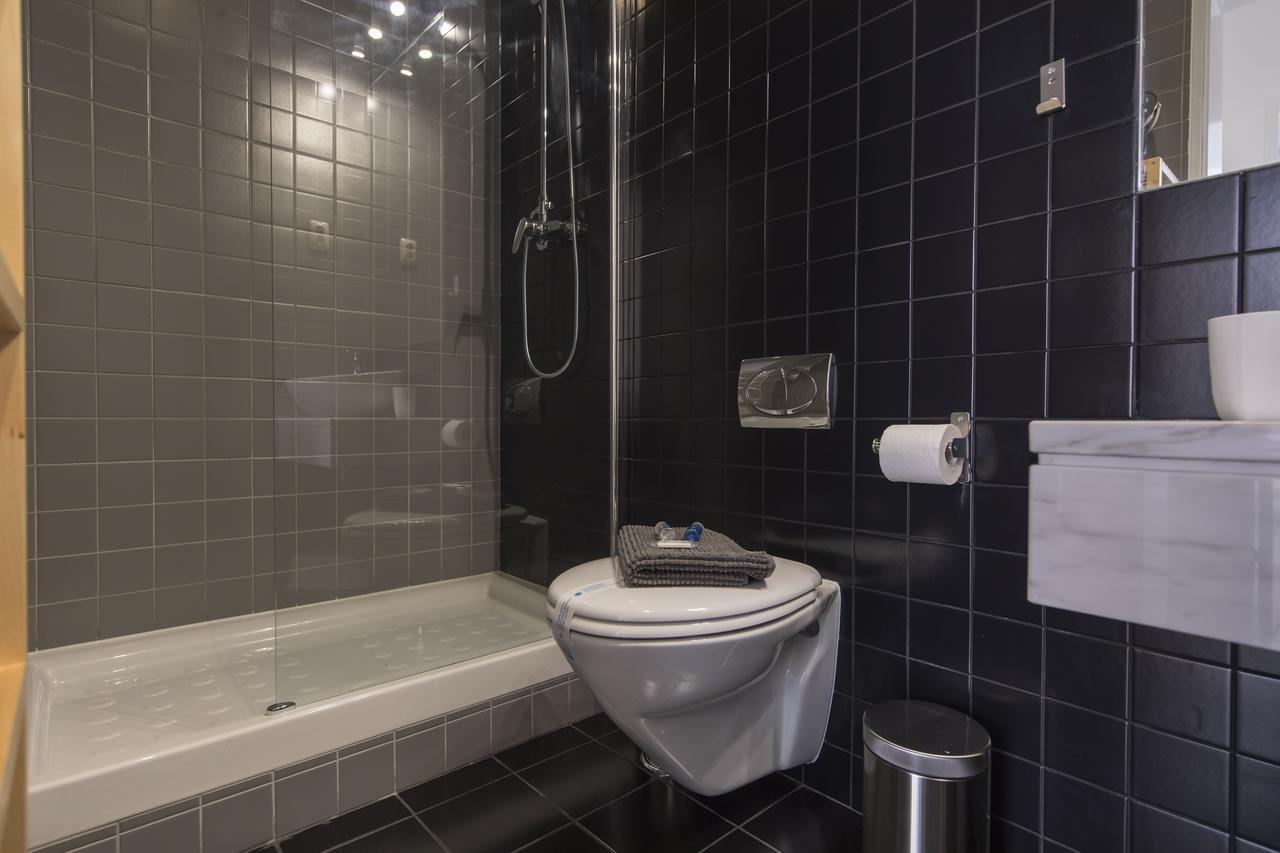 Sunny 3Bdr Apartment In Graca By Lovelystay Lisboa Kültér fotó